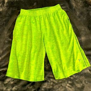 Old Navy / Active Go Dry / Boys / Athletic Shorts / XL (14-16) / Green